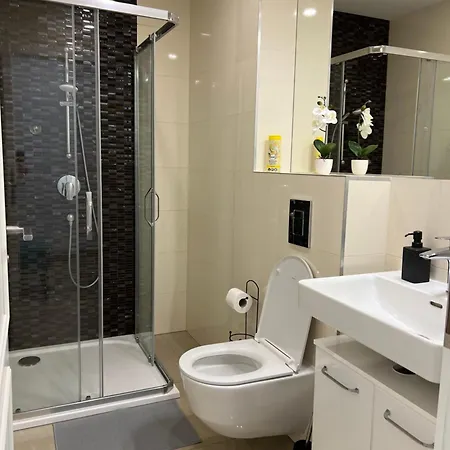 Апартаменты Studio With Balcony Opposite The National Museum Прага